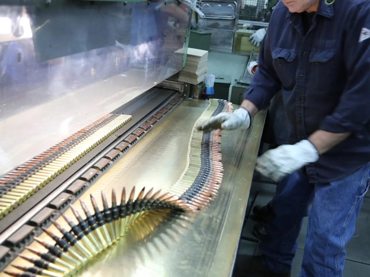 Shooting in New York's Times Square leaves three injured, perpetrated by a young firearms assailant