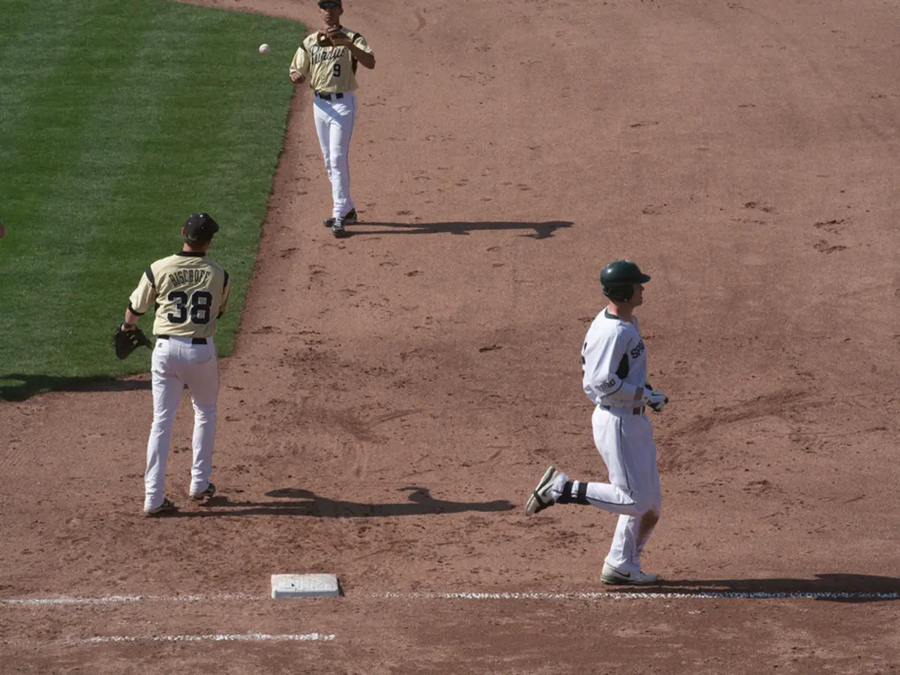 Monitoring Munetaka Murakami's potential shift to third base by the Mets