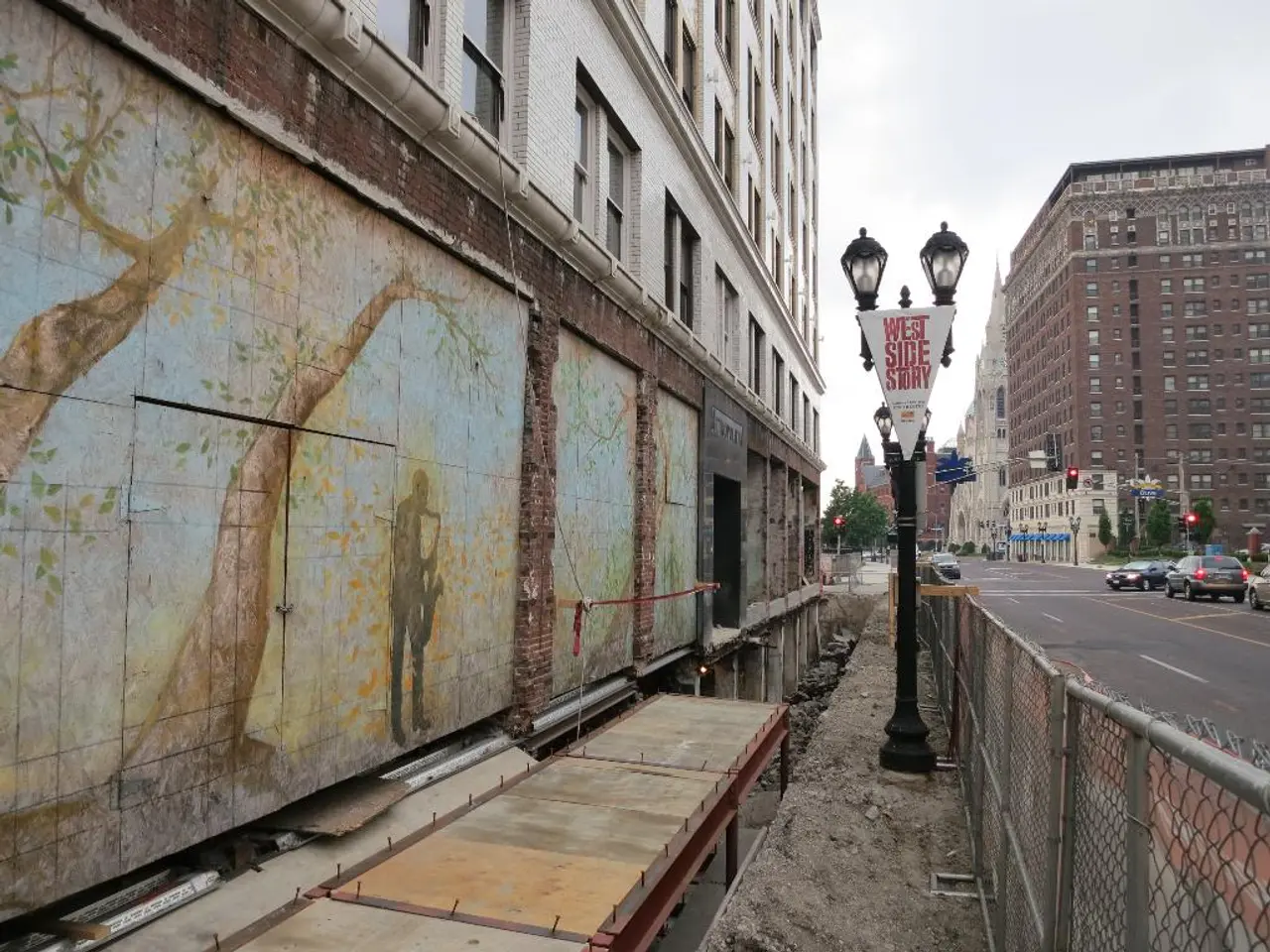 Upgraded border wall under Trump's administration, along with other top news updates