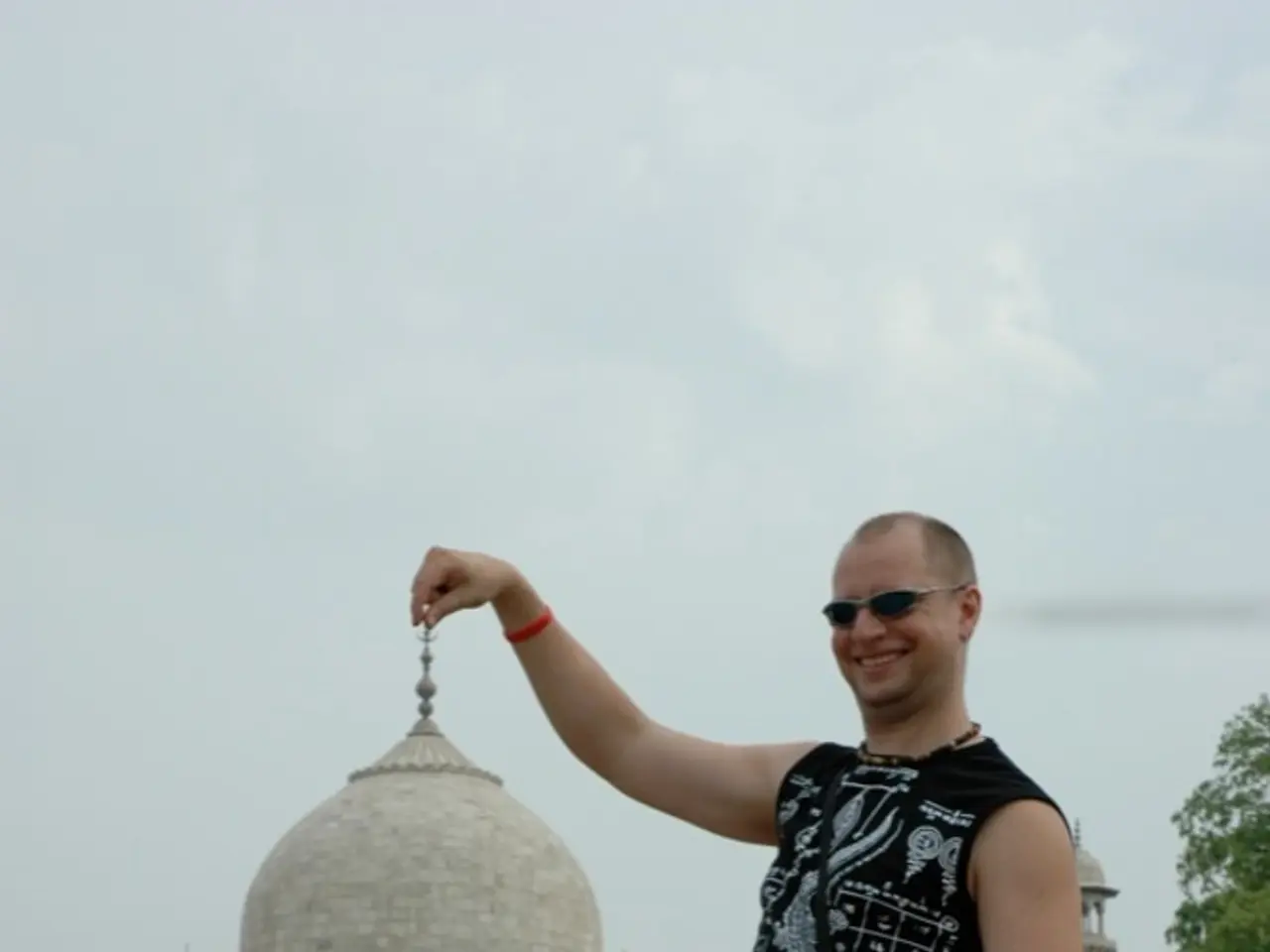 "Putin Praises Modi: A Man of Nation... India's Future Shines Bright"