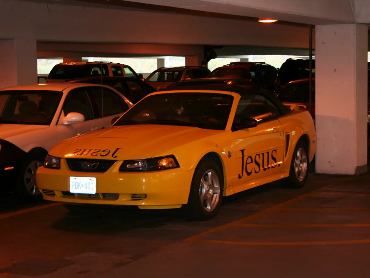 Unlawful Parking Overflow Disrupts Champions League Match, Caused by Police Oversight