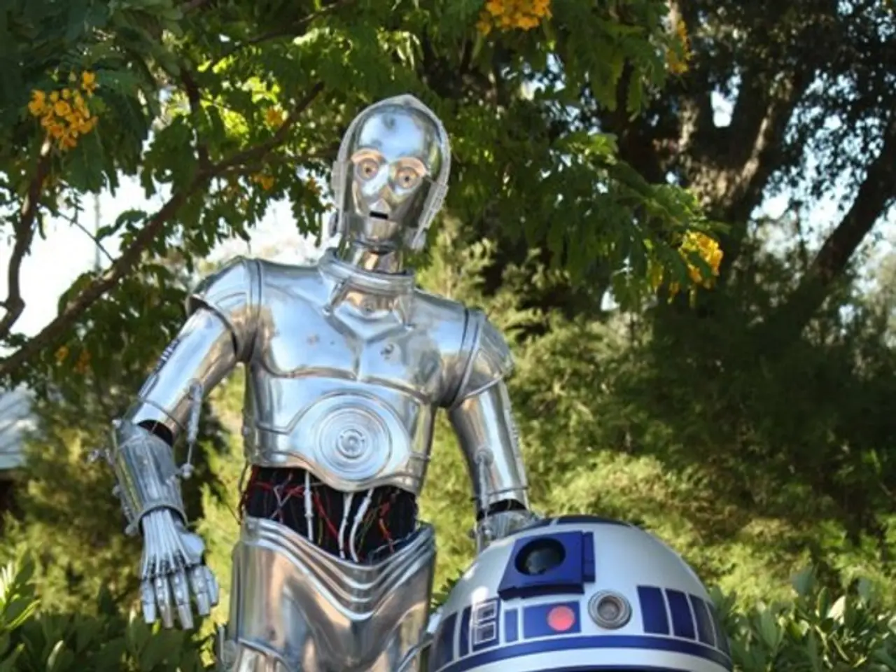 " 'Alien: Earth' Disclosure on Kirsh Character: Interview with Timothy Olyphant"