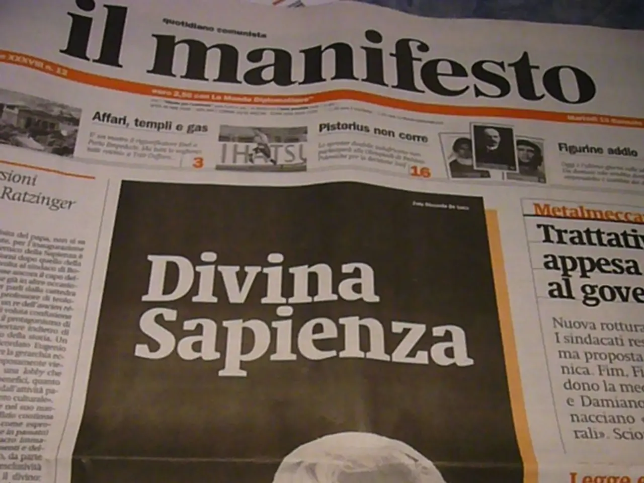 Unveiling the Politics Orchestra Conducted by a Left-leaning Journalistic Collective