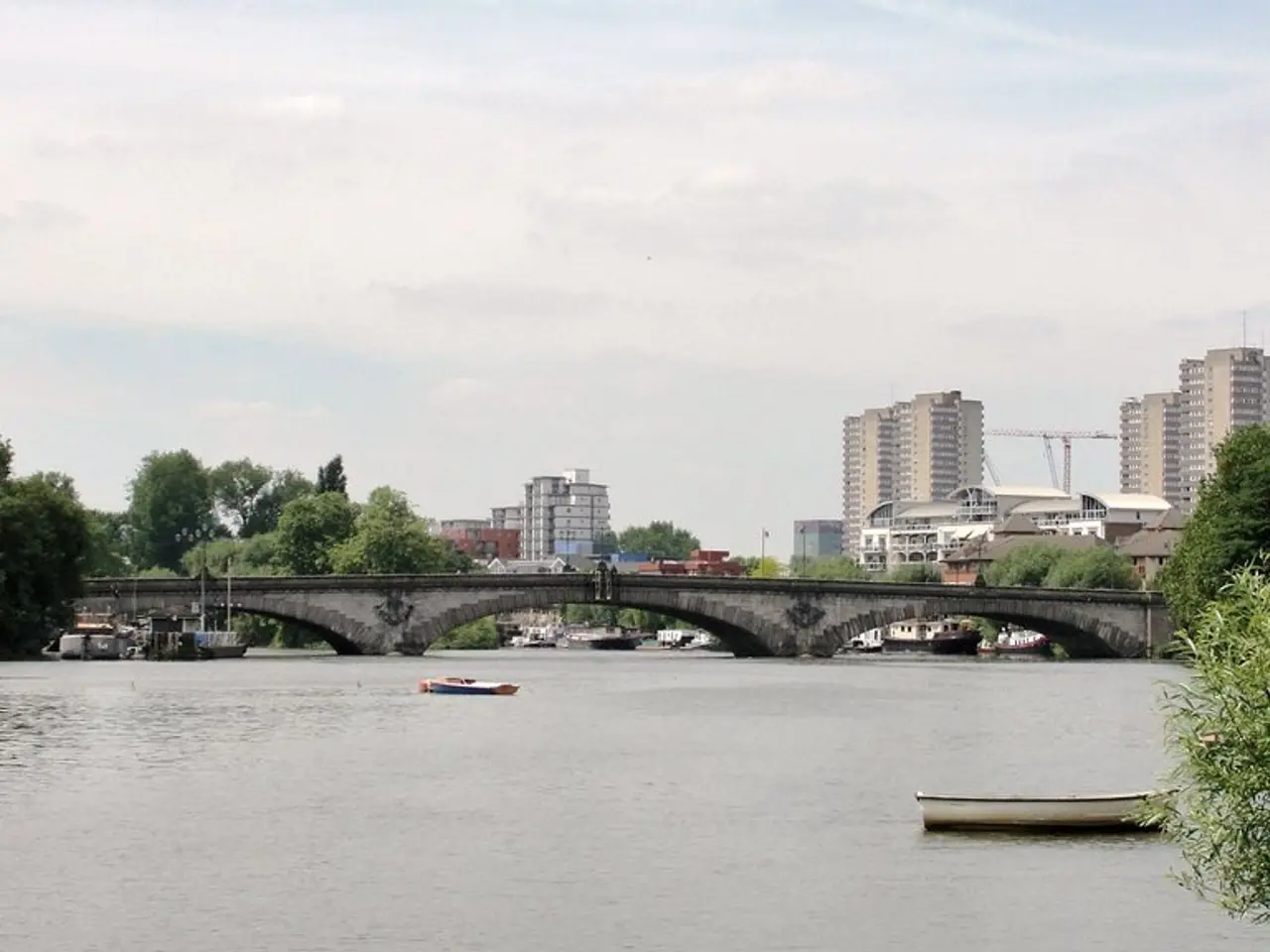 Army officials faced questioning by Senators regarding the hold-ups in completing the project