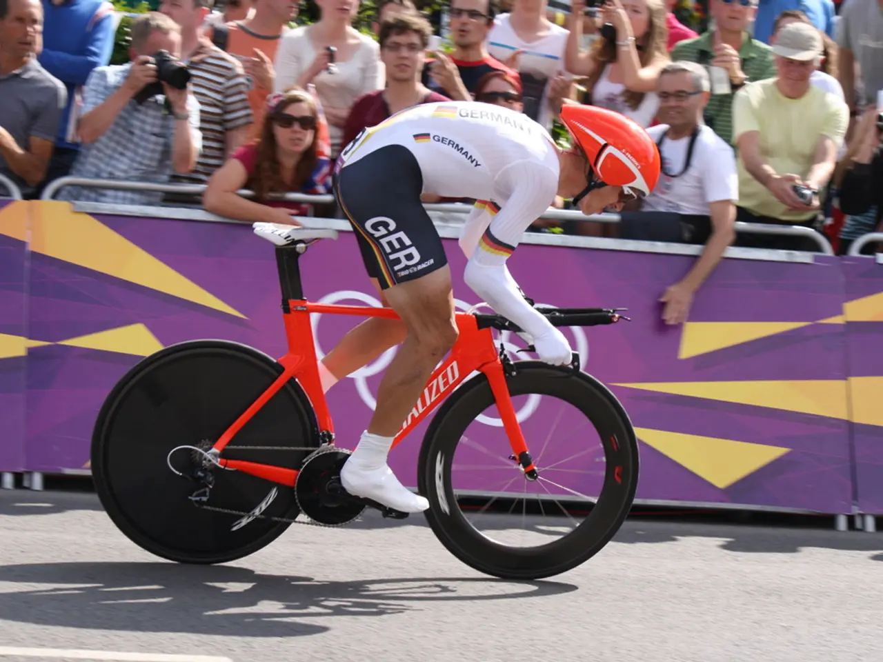 Hollywood's Glorious Era of Stardom and Glamour