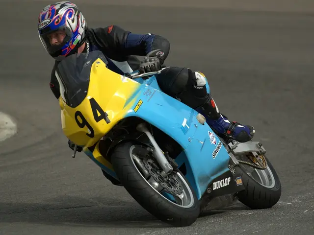 Bicycle Accident Leads to Significant Injuries for 46-Year-Old Individual