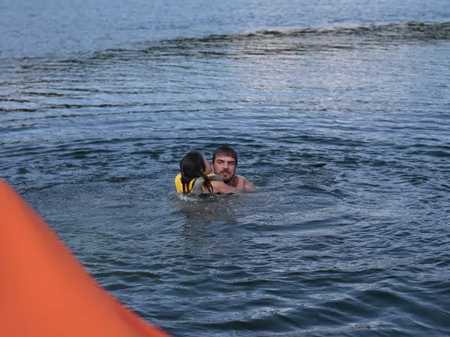 Anticipated temperature surge to reach approximately 39 degrees Celsius