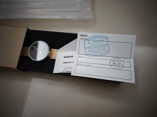 Unusual Trinkets Seller Precedes Competition, Discussion Arises Over Questionable Practices