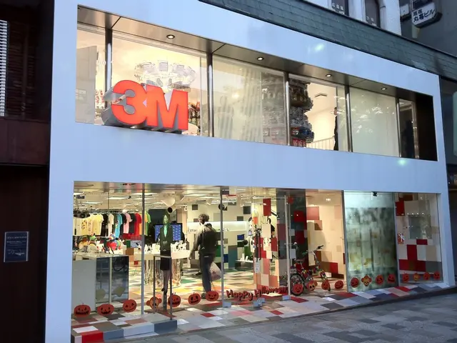 Cinema and crafts at your disposal at the Magnificent Palace cinema