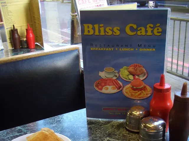 TV personality's fuel station affogato method sparks controversy among spectators: "Woman, I'm...