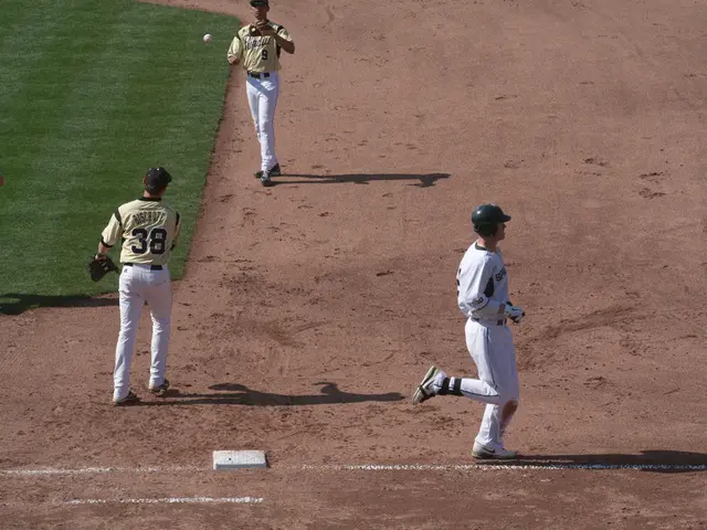 Monitoring Munetaka Murakami's potential shift to third base by the Mets