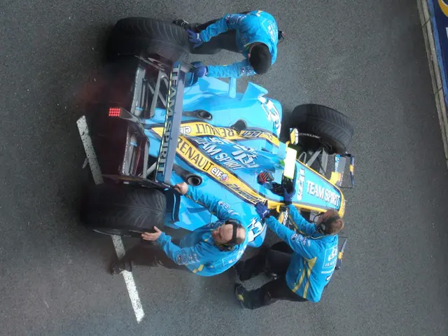 Racing team Williams signs 18-year-old driver Stroll as replacement for Massa