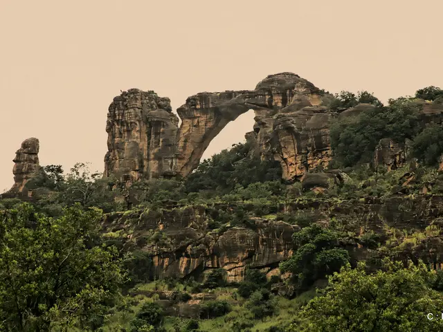 Tourist falls from rocky cliff over Devero, requiring rescue operation