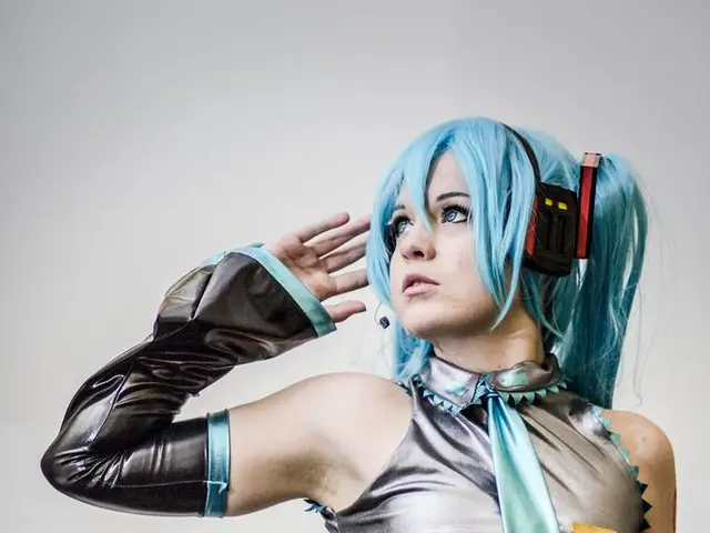 "Alleged Contents of Taylor Swift's 'The Life of a Showgirl' Reveal Her Feuds with Donald Trump and...