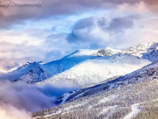 Extreme heat prevails in parts of Germany, with temperatures soaring above 36 degrees.