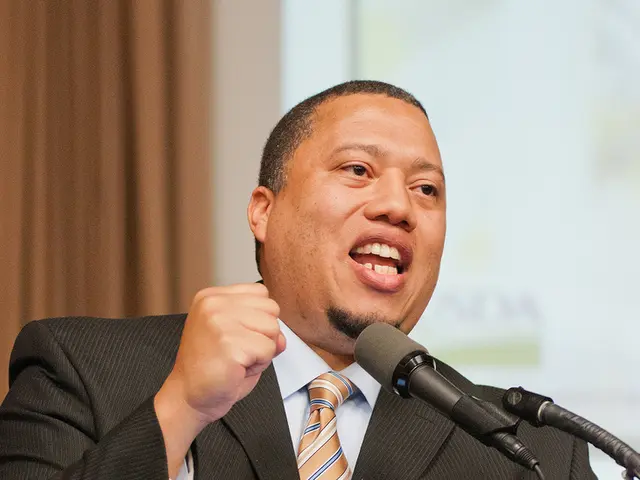 Unconnected Babysitters Unrelated by Employment