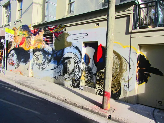 Exploring the 3D Artworks in Dinslakener Altstadt: Interpreting Their Significance