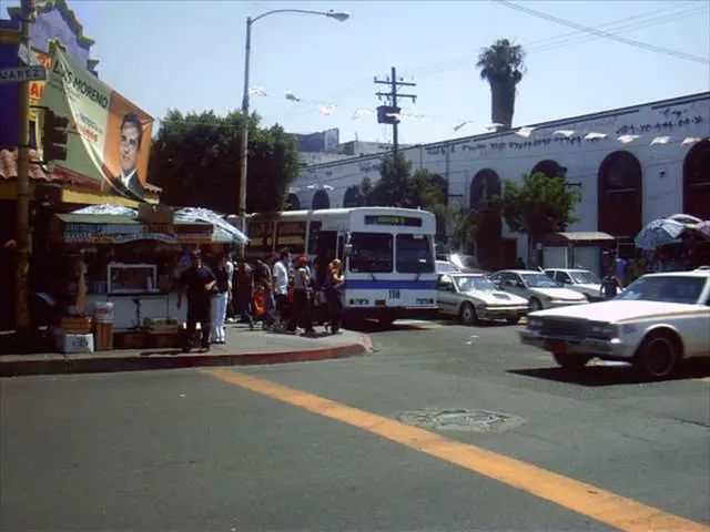 Road Closure on A4 Highway Close to Erfurt: Temporarily Blocked Traffic Flow