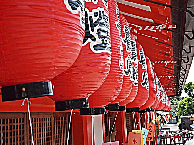 Unearthly Vehicles and the Executive Mansion