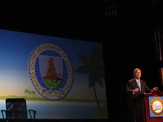 Humorous getaway with Guido Cantz: a lighthearted journey.