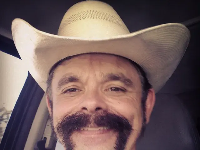 Internet Buzzes After Google Earth User Allegedly Spots Extraterrestrial in Vehicle