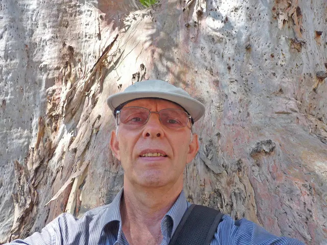 "Mamata Banerjee Faces Criticism for Prime Minister Remark Linked to RSS Faction"