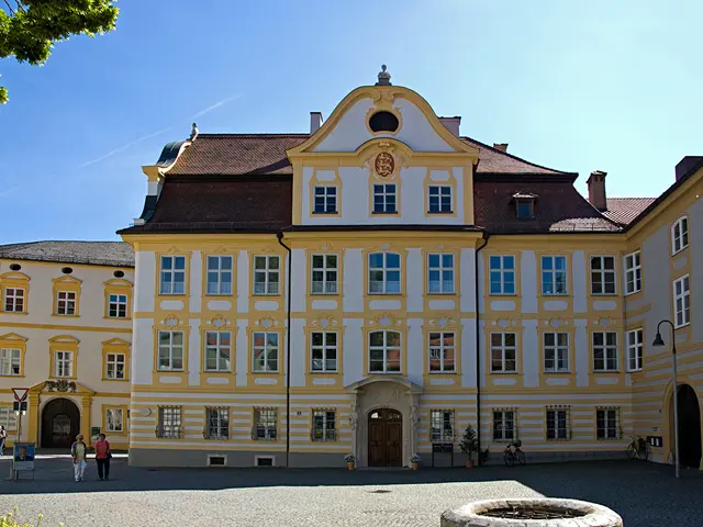 Treatment of Criminals in Asylum-Seeker Residences in Baden-Württemberg Unveiled