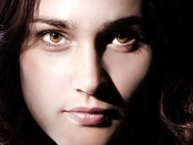 Contestants' Choices Spark Outrage as "Miss Buttaface" is Linked to Zendaya in 2000s Ugliest Woman...