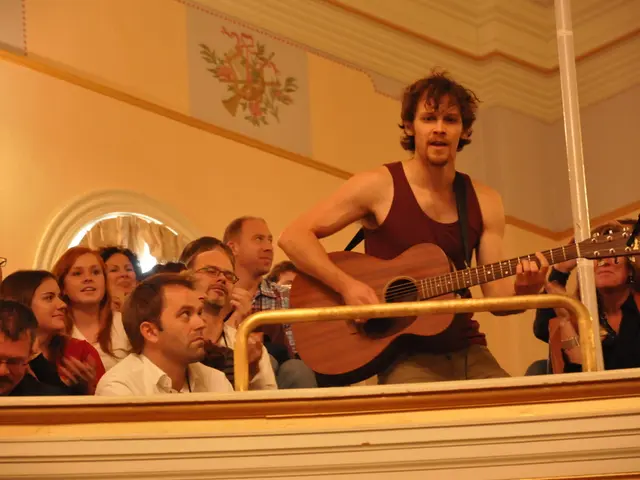 Unconventional newcomer Lucio Corsi seizes victory in Sanremo competition