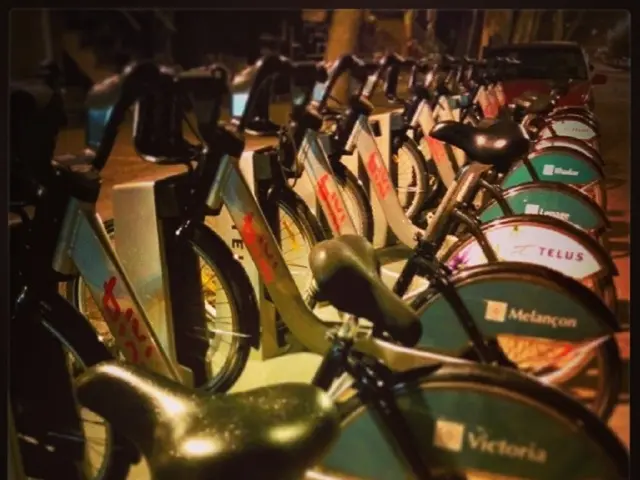 Crashing While Cycling at High Speeds