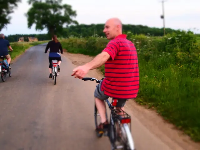 Collapsing During Bicycle Races