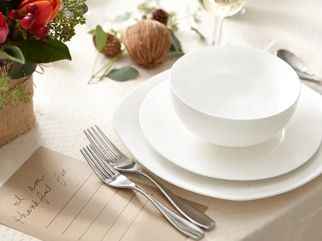 Trump Sits beside Kate Middleton during State Banquet