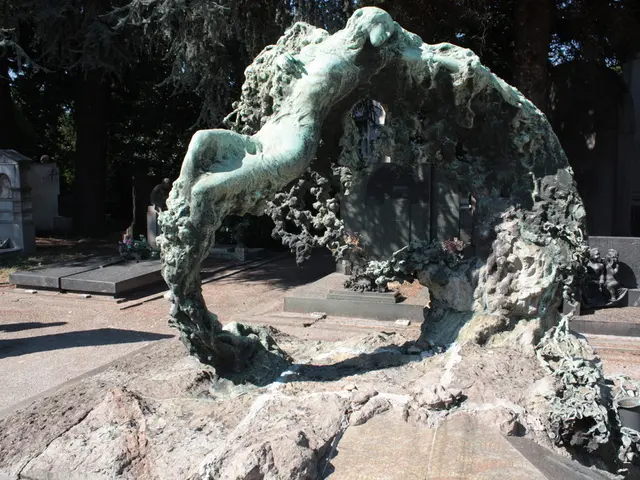 The Intimidating Ritual at L.A.'s Heritage Square That Continuously Attracts a Crowd