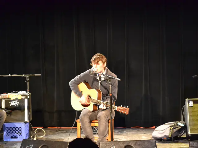 A melodic exploration: a versatile performer and an autumn of unique harmonies