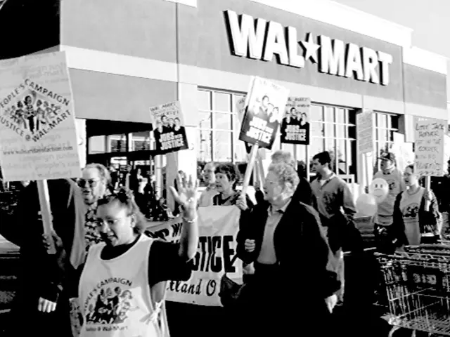 Democratic lawmakers assure hesitant protesters that they will thwart President Trump's planned...