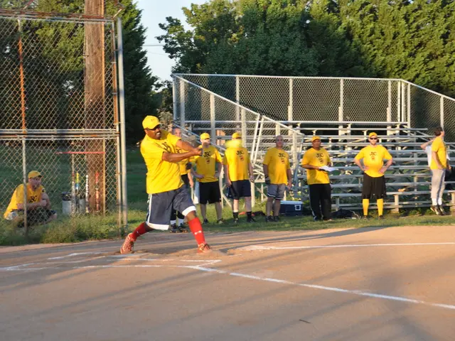 Coach Kleine of Fürth advocates for an all-out attack strategy against Bielefeld