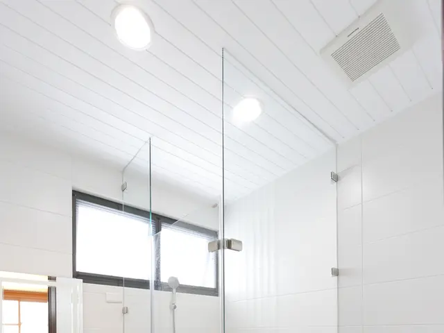 Four decades of Hydra: "Deregulation Offers Protective Benefits"