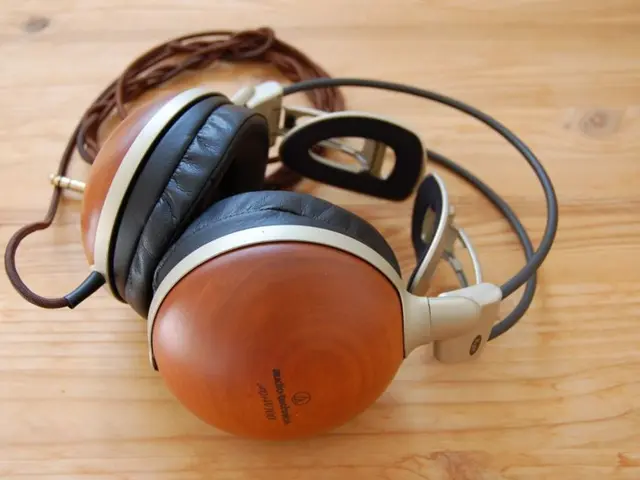 Agenda Unveiled for FCC's October 17 Open Meeting