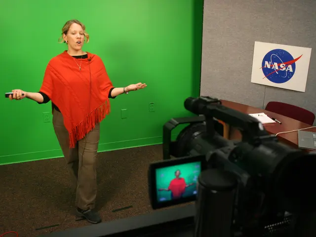 Arrival Time for Earth Revealed by Extra-Terrestrial Life