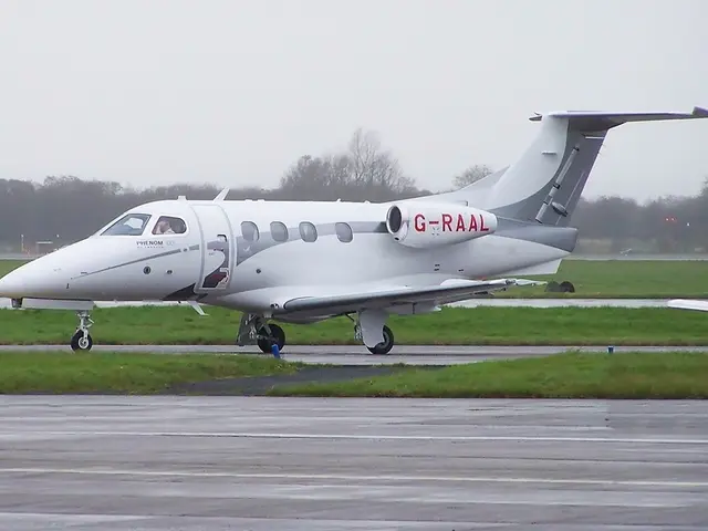 Tragedy strikes as renowned country music star meets fatal end in a devastating aircraft collision