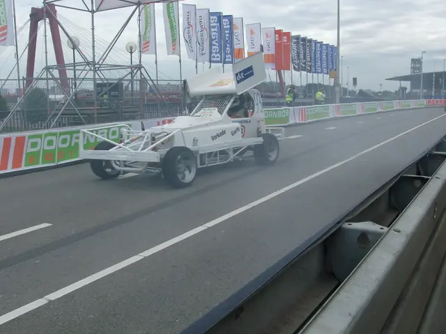 Unyielding Escape: Oscar Piastri Remains Unscathed in Controversy