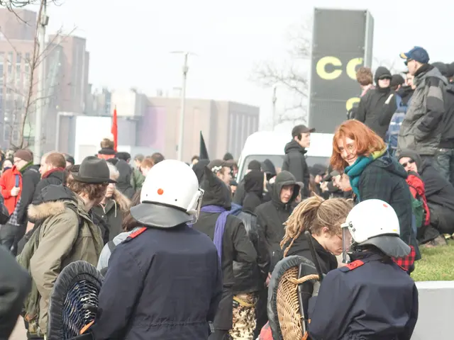 Police officers under attack in Tourcoing: frustrated police officers express discontent over...