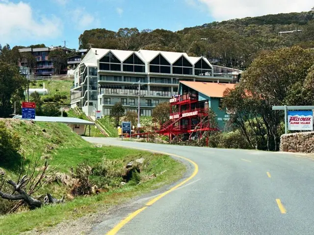 Shifting support for renewable energy sources amidst rising enthusiasm for fossil fuels