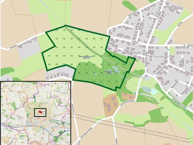 The image shows a map of the city of Gewinghausen, Germany, with a green area indicating the...