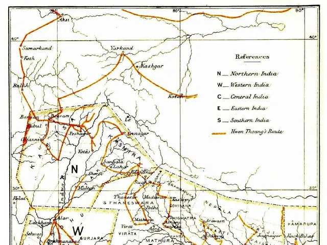 The image shows a map of India with the political divisions of the Indian Empire clearly marked....