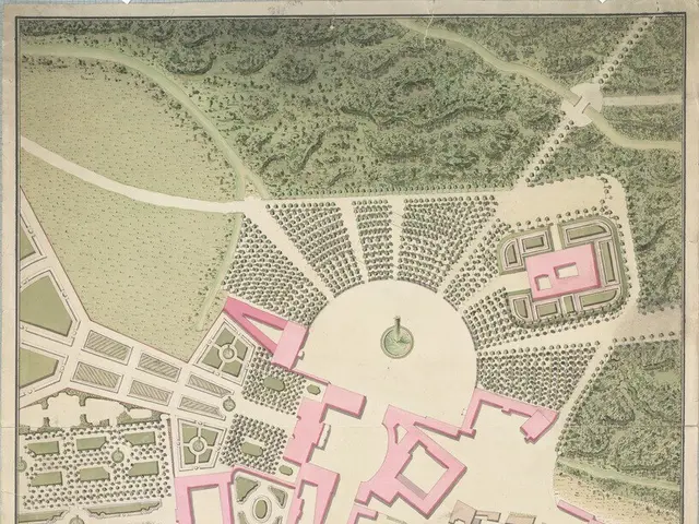 The image shows an old map of a city with a lot of buildings, trees, and a fountain in the center....