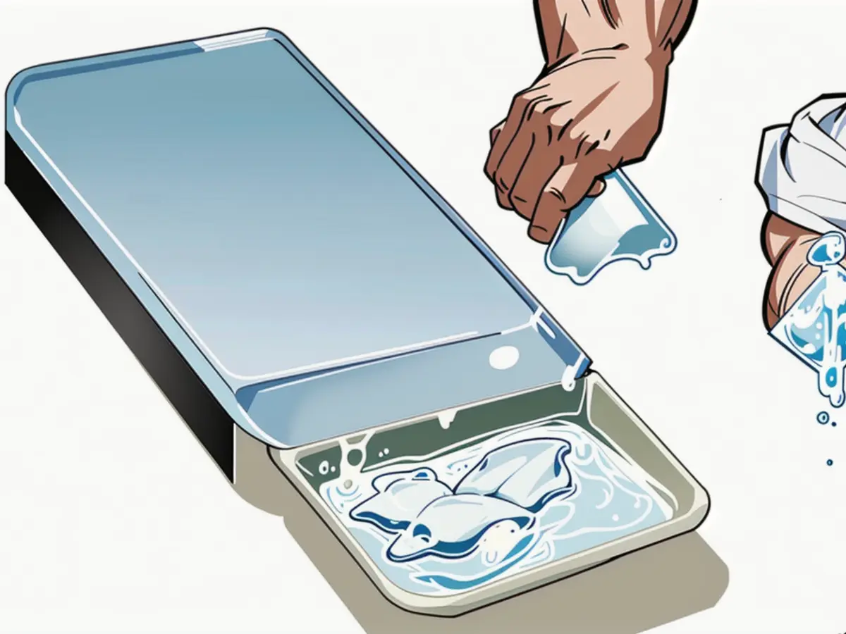 Molded container for freezing water into individual cubes. Ice mold maker or cavity-containing device for producing ice cubes.
