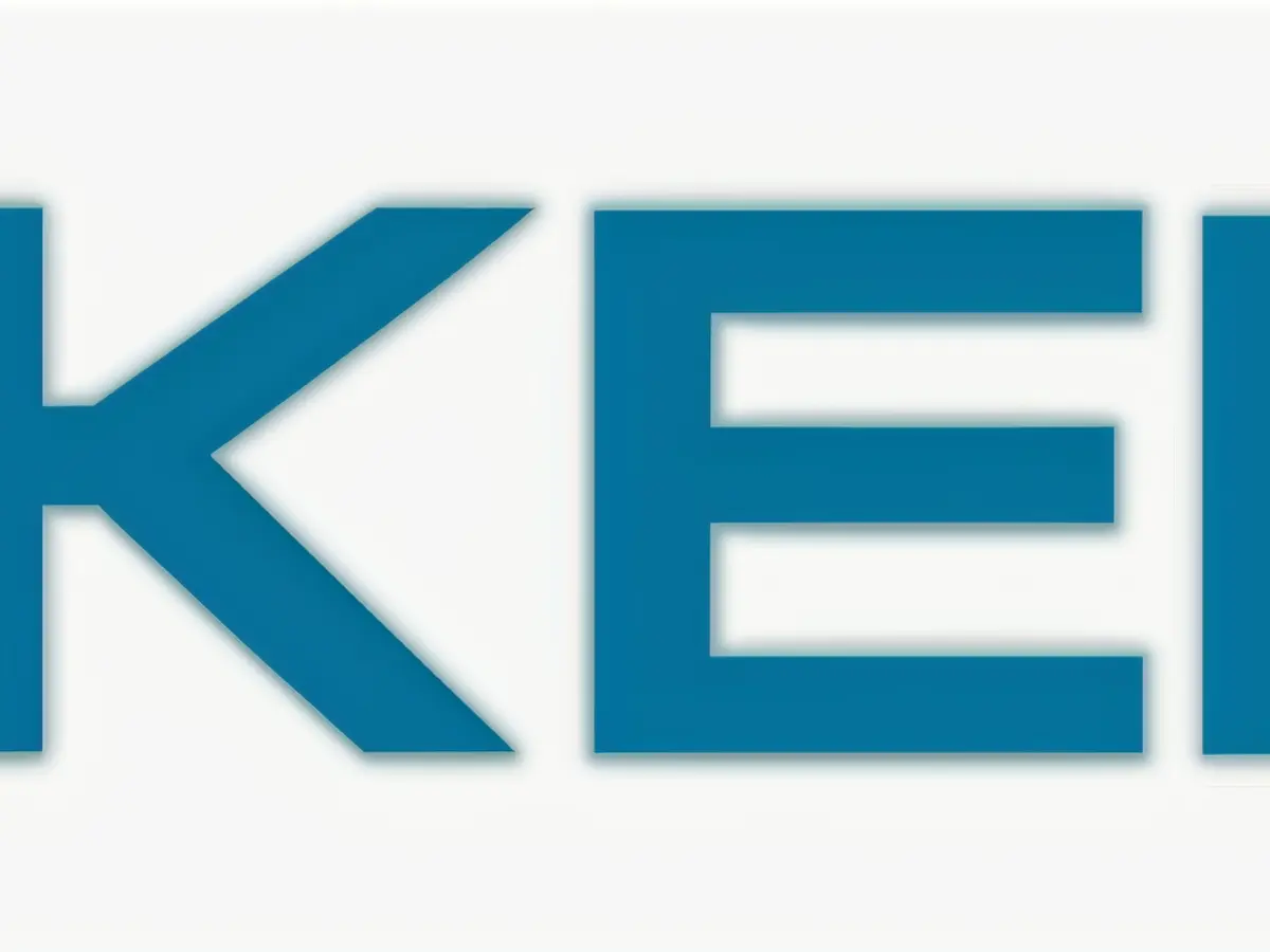 Man Arrested for Allegedly Stalking Local Politician, Secretly Installing Spying Devices in Their Home and Car In the UTG+2 round, Getnet Kassa initiated with a bet of 350,000. Raheel Bhatti chose to stay in the game from the Big Blind position. The board then showed . Bhatti chose to check, and Kassa upped the ante to 350,000.