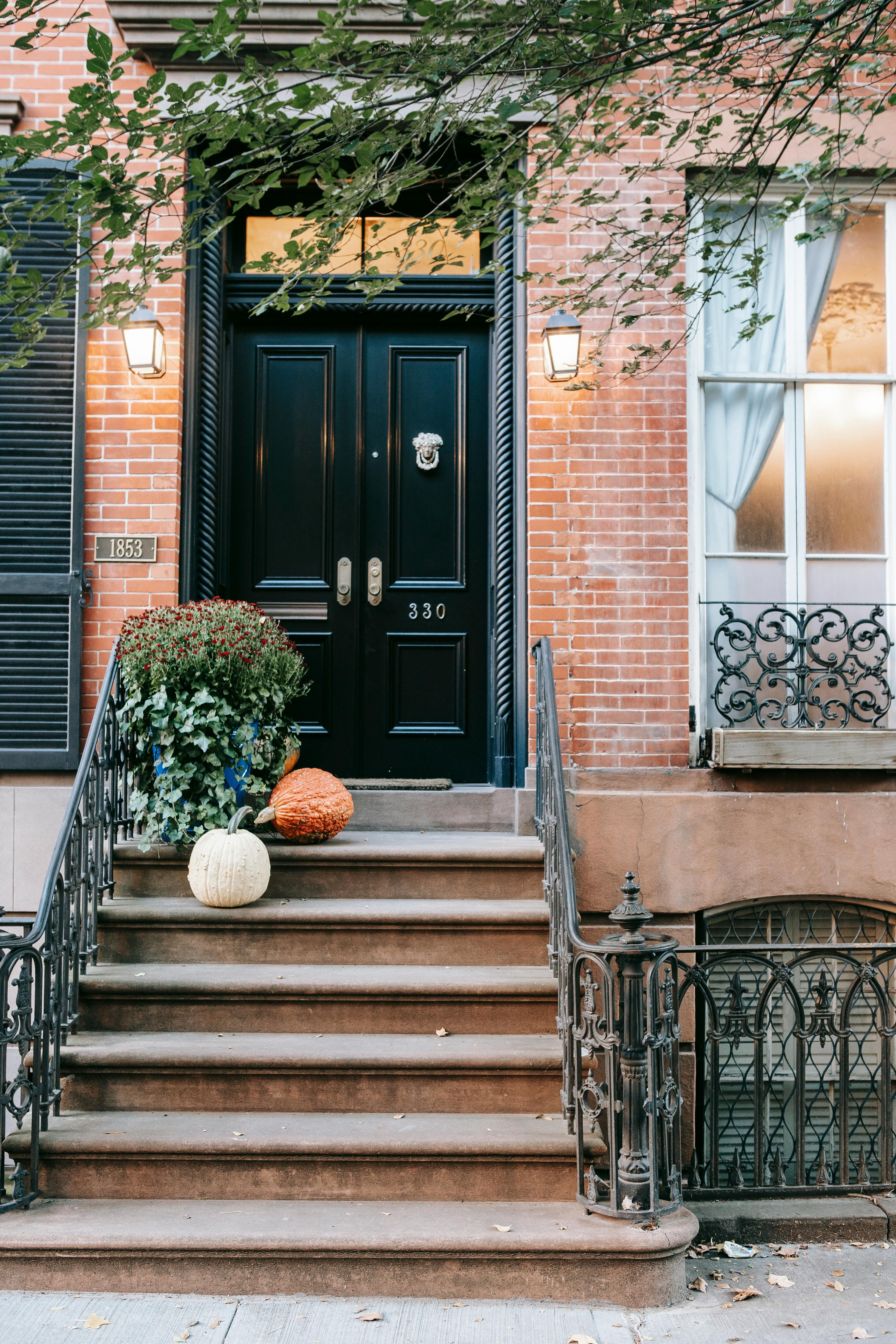 Rusted gourd spotted in homeowner's garden