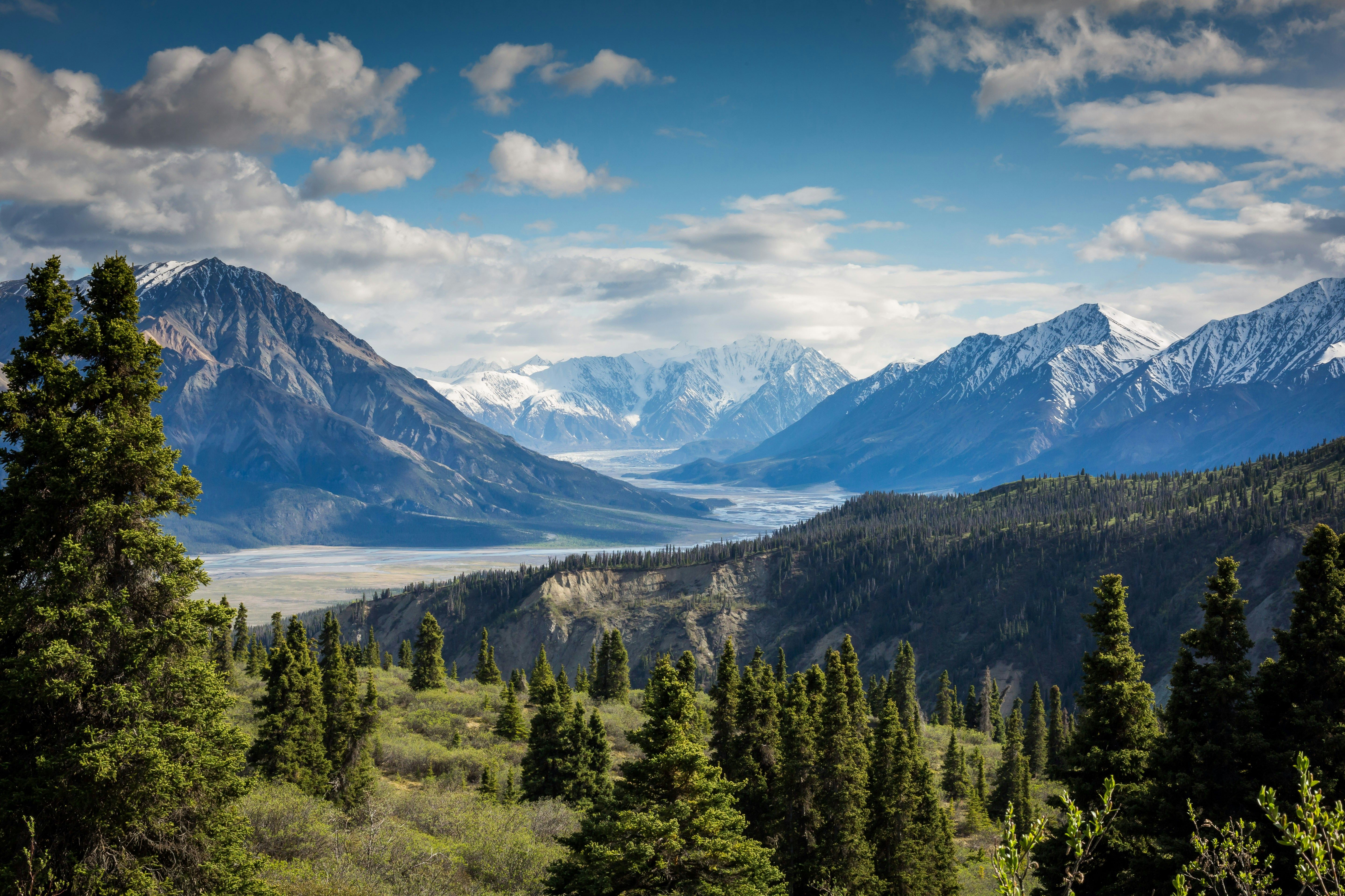 Elderly Rock Climber Launched Adventure in Absam on Friday, Yet Rescue Efforts Came Too Late